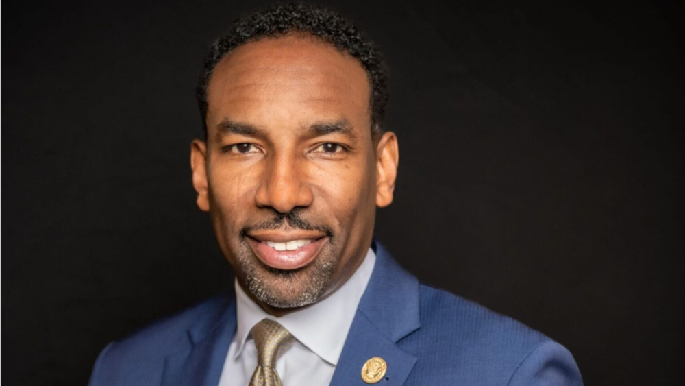 Mayor Andre Dickens named among Governing’s 2026 Public Officials of the Year